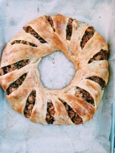Baked crescent roll taco ring