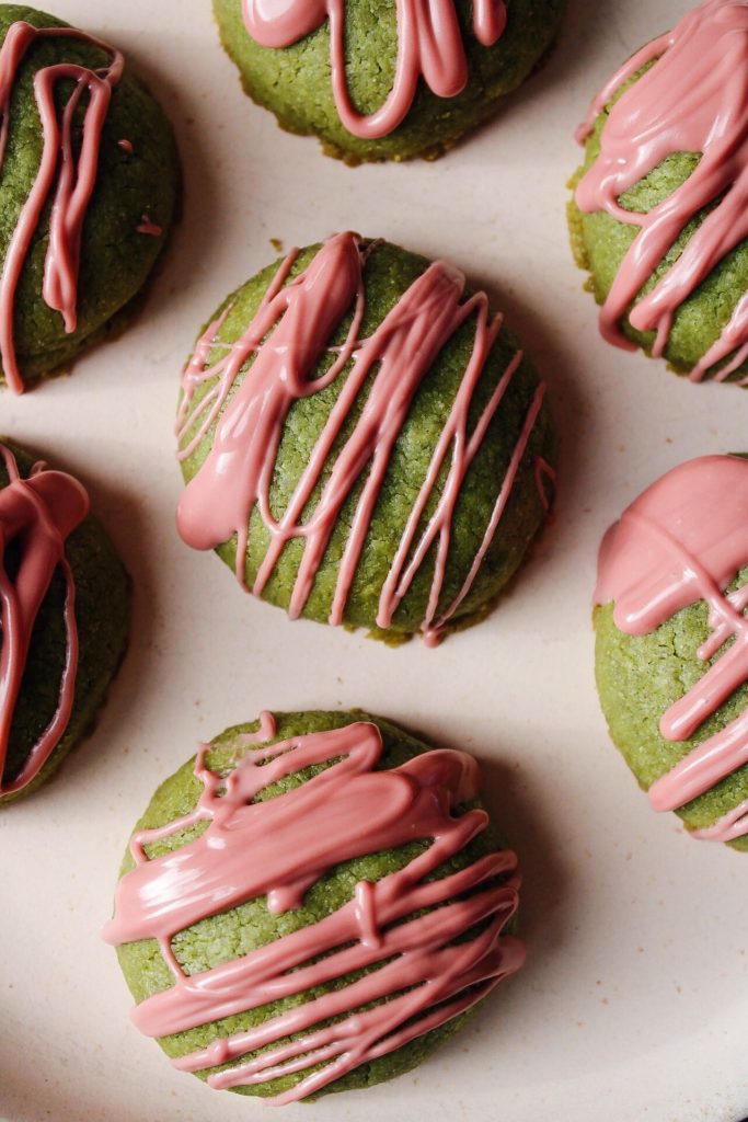 matcha shortbread cookies with ruby chocolate drizzle