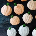 cupcakes that look like pumpkins