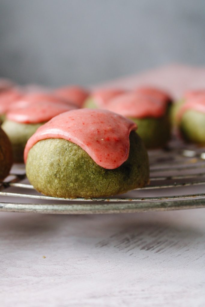 matcha dessert recipe for matcha shortbread cookies with strawberry icing
