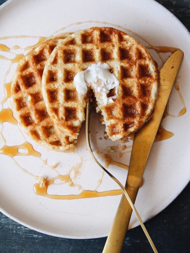 How to Make Waffles With Oat Flour: Deliciously Easy Recipe