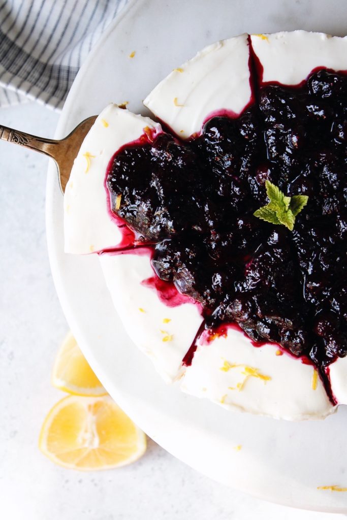 no bake cheesecake with homemade blueberry topping