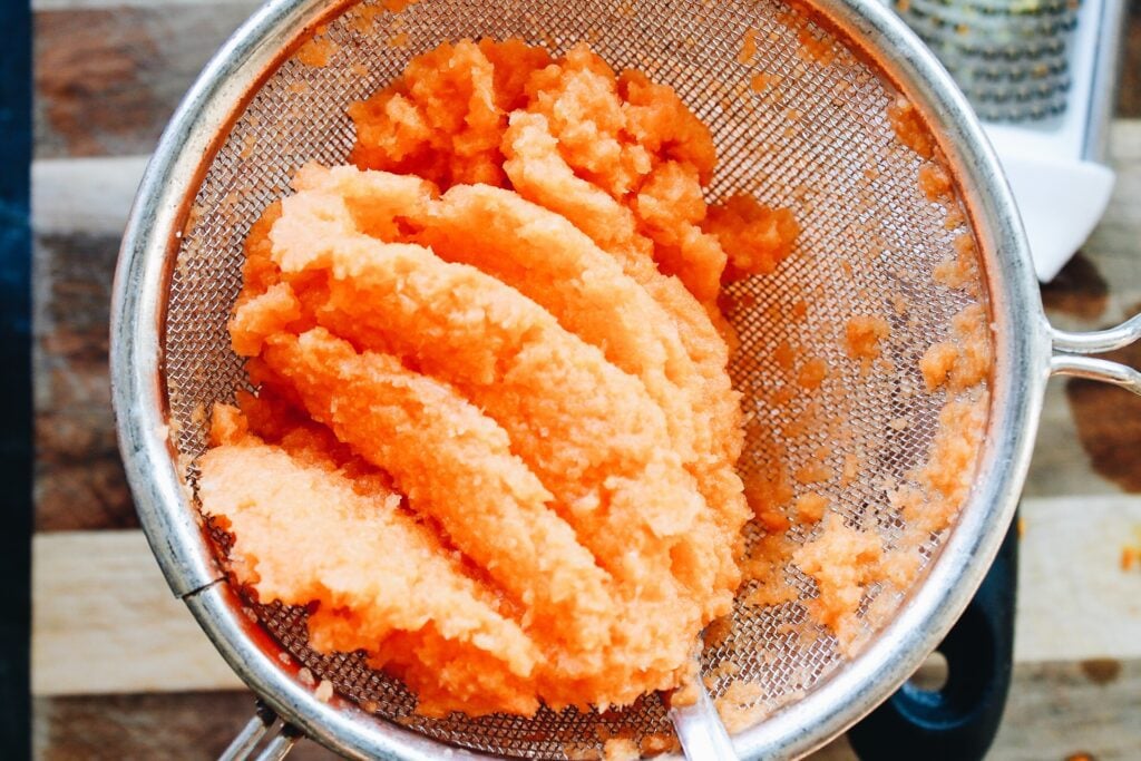 carrot turmeric juice pulp