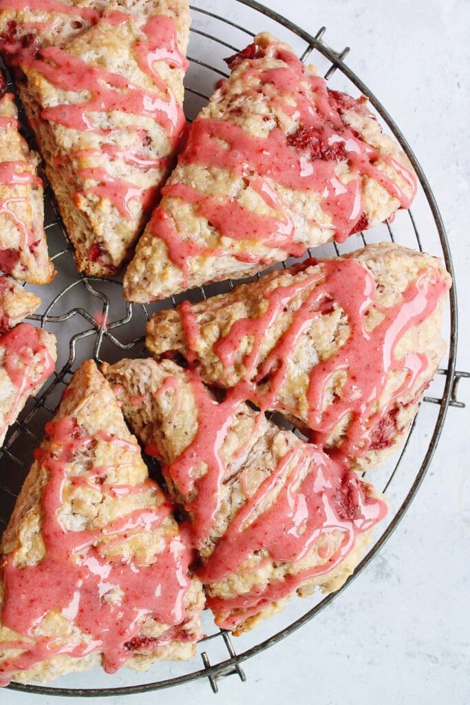 strawberry buttermilk scones on a cooling rack