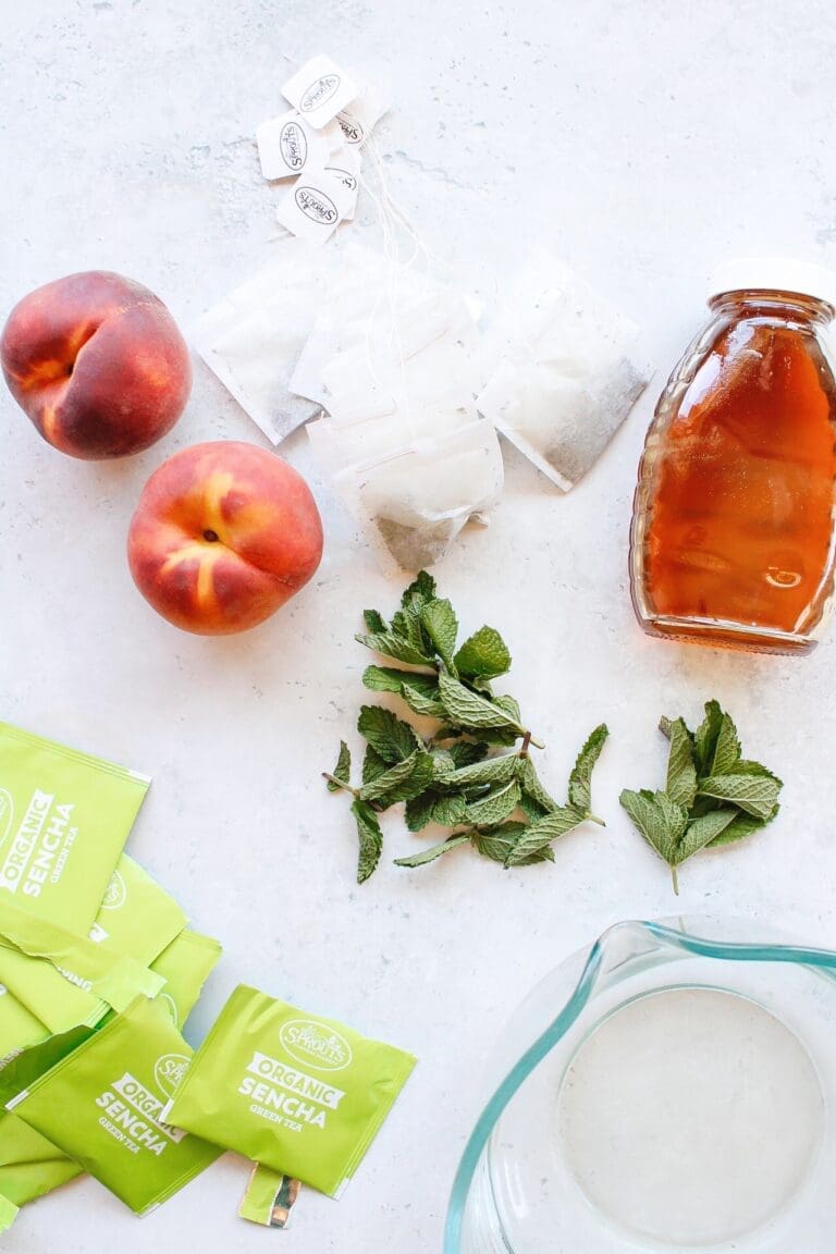 Peach Iced Green Tea (Starbucks Copycat Recipe) - The Fig Jar