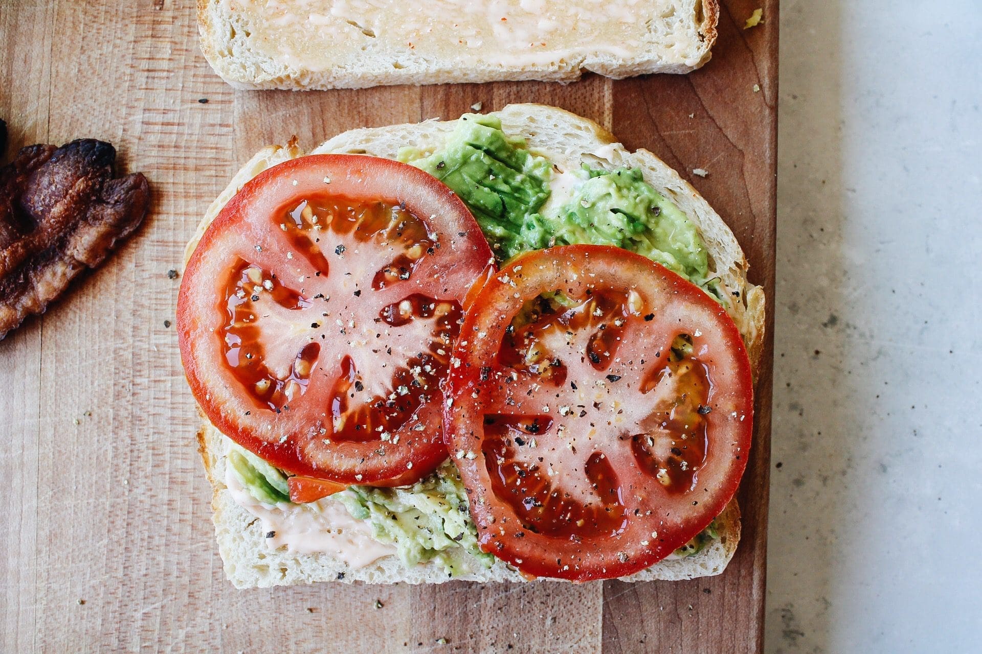 Avocado BLT Sandwich with Sriracha Mayo - The Fig Jar